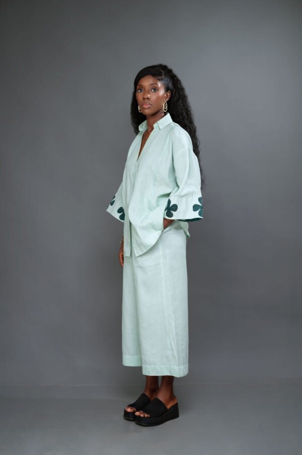 The Nia Set